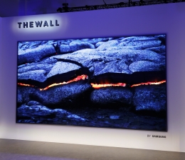 TV CES 2018: „The Wall“ - Erster modularer Flat-TV von Samsung - 8K-Fernseher mit künstlicher Intelligenz - News, Bild 1