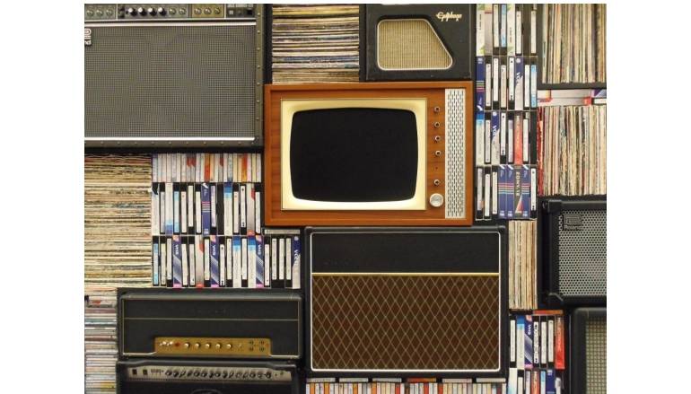 TV Komplizierte Fernsehgeräte überfordern - Praktische Apps bringen den Fernsehspaß zurück - News, Bild 1