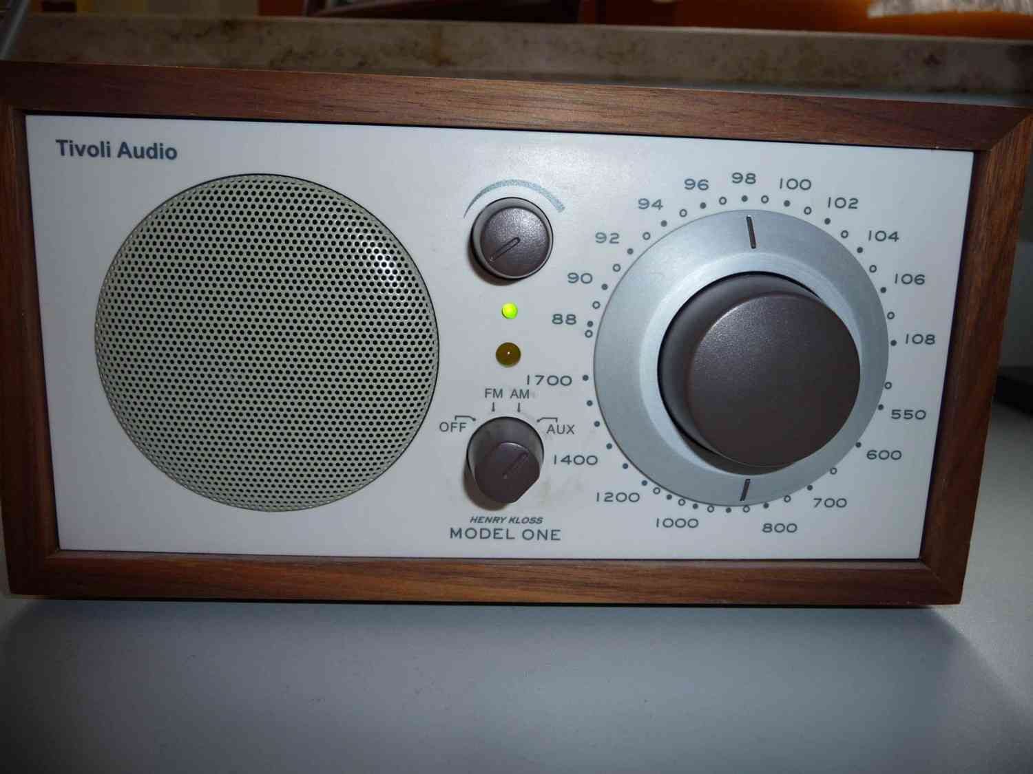 Test Radios Tivoli Audio Model One gut