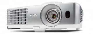 Beamer BenQ W1070 + im Test, Bild 1