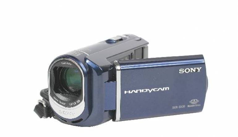 Camcorder Sony DCR-SX30 im Test, Bild 1