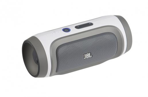 15_bluetooth_lautsprecher_jbl_charge_bild_1375703033.jpg