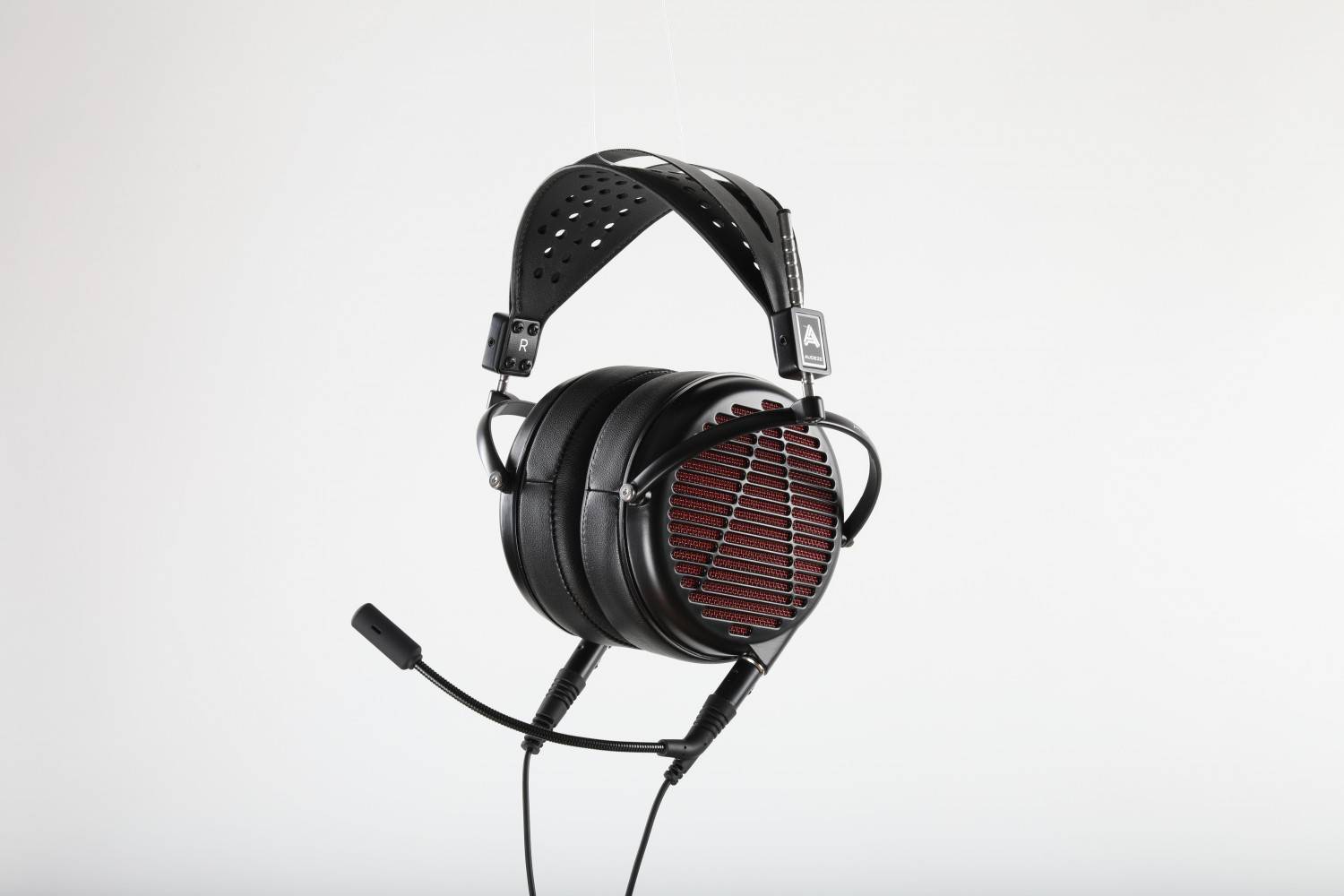 HiFi High-End-Kopfhörer für Gamer kommt in den Handel: LCD-GX von Audeze mit Planartreiber - News, Bild 1