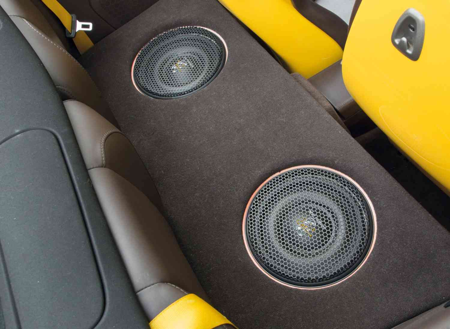 Ratgeber Einbau: Kompaktes HiFi-System fürs Cabrio. Sound im 911er - News, Bild 9