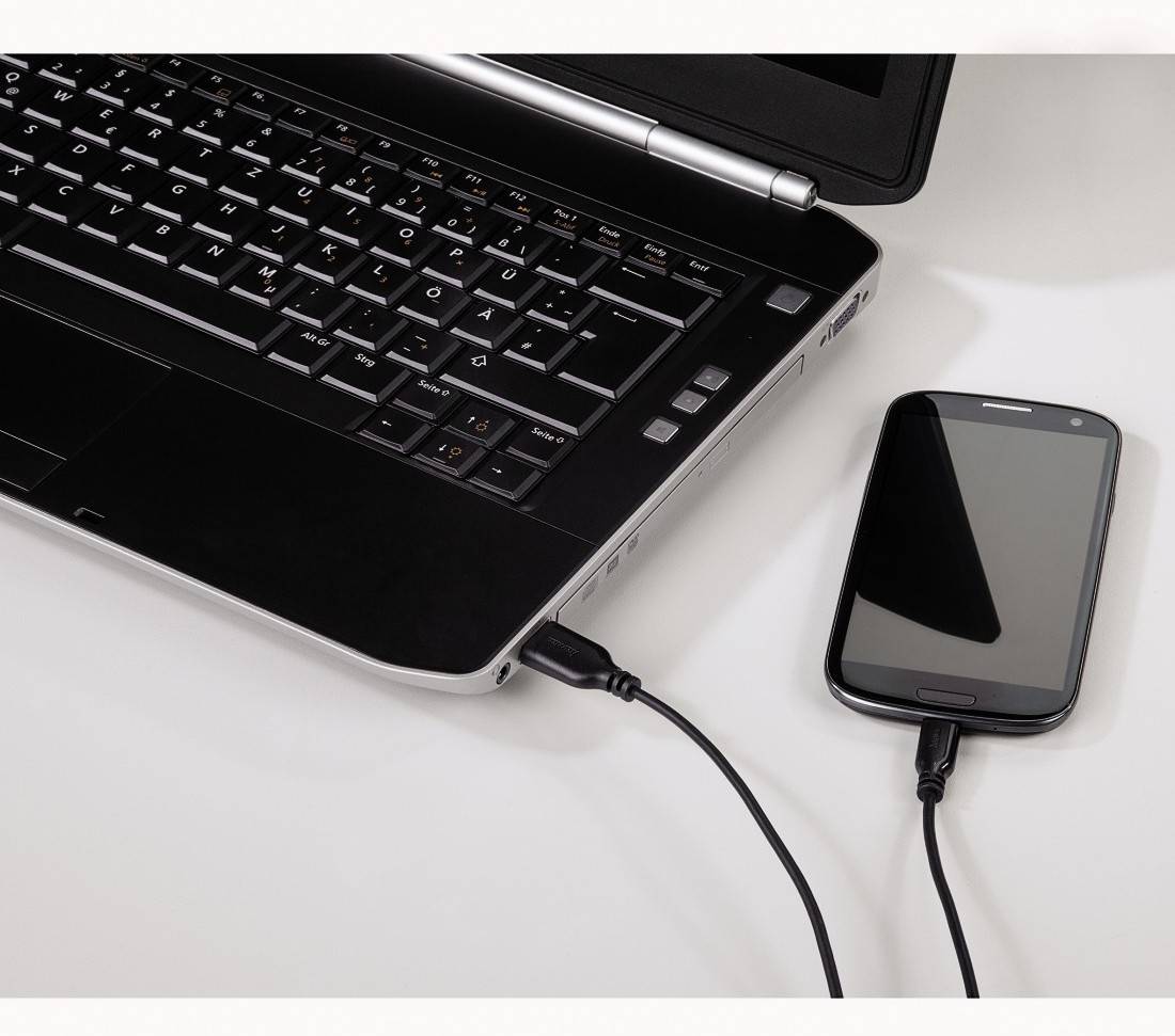mobile Devices Egal, wie man`s dreht und wendet: Neue Micro-USB-Stecker von Hama passen immer - News, Bild 2