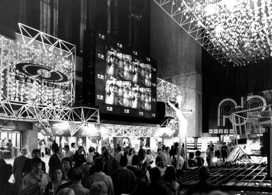 Marke: Die IFA historisch (16): Die Schallplatte feiert 1987 in Berlin ihren 100. Geburtstag, Bild 1 Heimkino Die IFA historisch (16): Die Schallplatte feiert 1987 in Berlin ihren 100. Geburtstag - News, Bild 1