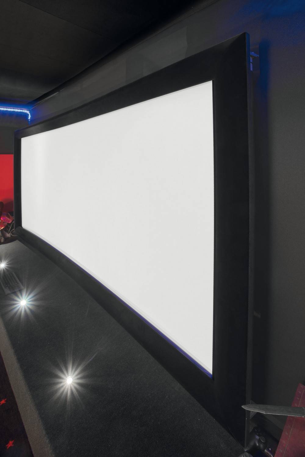 Heimkino LESERKINO (8): Atmosphere - Dolby-Atmos-Filmtheater versprüht puren Luxus - News, Bild 8