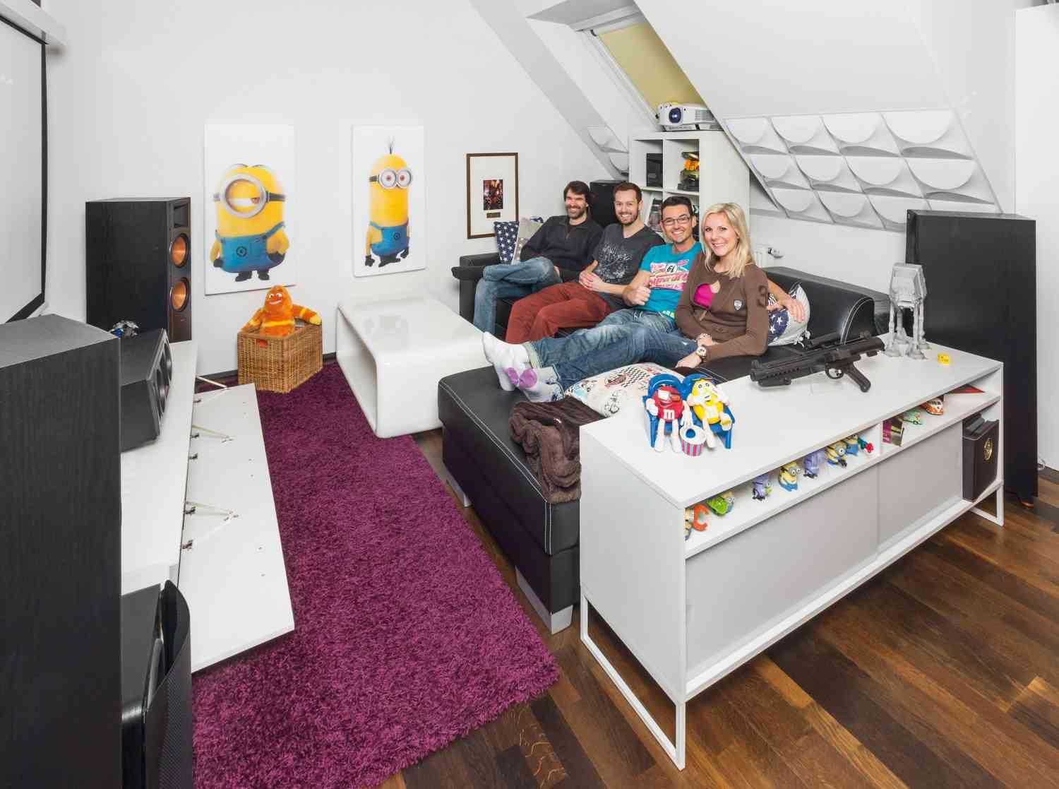 Heimkino LESERKINO (9):  Minion Lounge - 5.1-Wohnzimmerkino im „Philmpalast“  - News, Bild 4