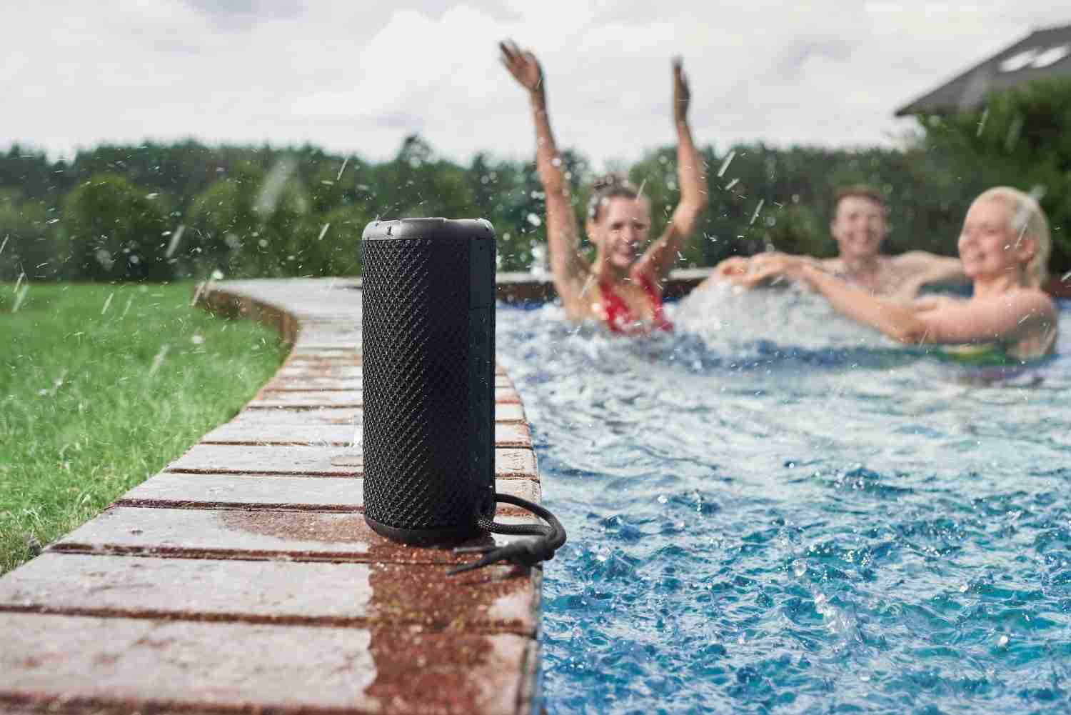 HiFi Fit für die nächste Poolparty: Portabler Bluetooth-Lautsprecher von ACME, Bild 1 HiFi Fit für die nächste Poolparty: Portabler Bluetooth-Lautsprecher von ACME - News, Bild 1