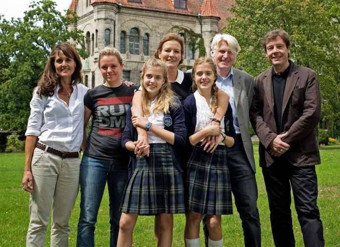 De Dolle tweeling Hanni en Nanni 1 - Tallsaycom