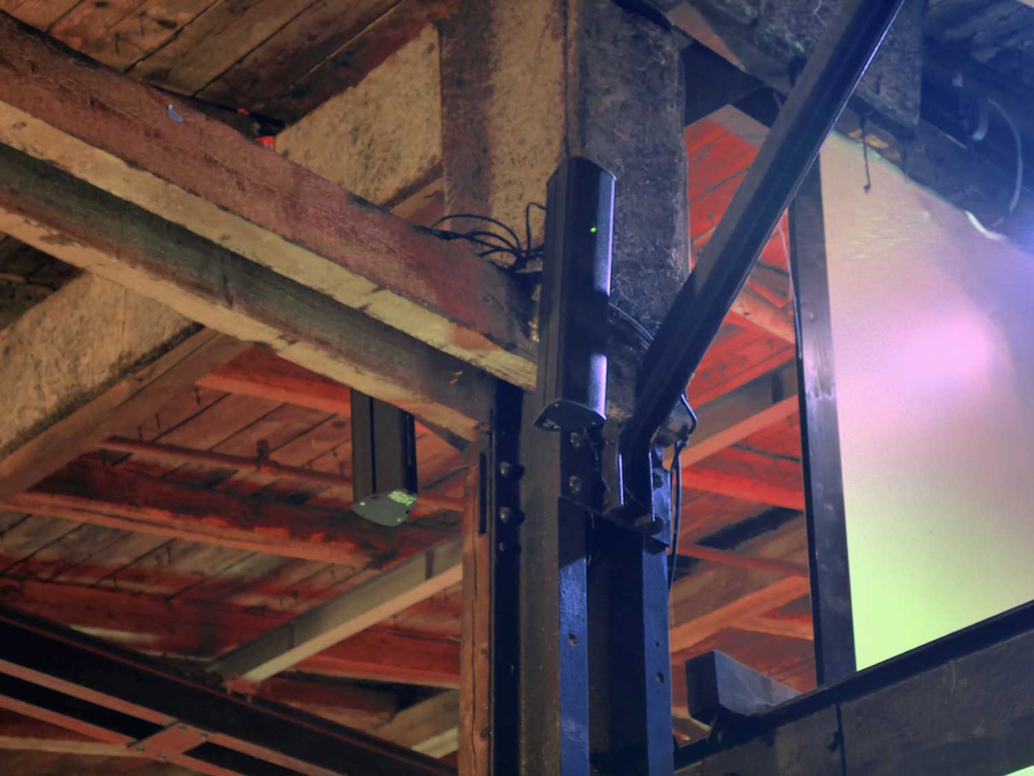 Mundorf Hightech-Diskothekenbeschallung im Jolly Time in Braunschweig, Bild 7 HiFi Hightech-Diskothekenbeschallung im Jolly Time in Braunschweig - News, Bild 7
