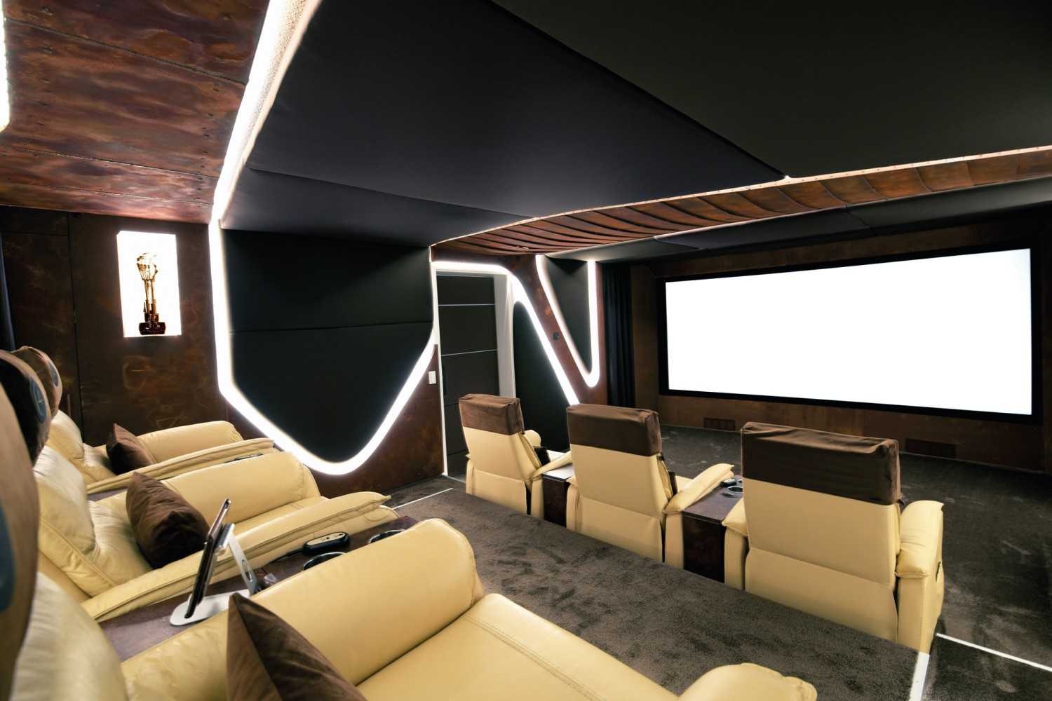 Marke: 4ENJOY CINEMA: Atemberaubendes 7.1.6-Designer-Kino, Bild 1 Ratgeber 4ENJOY CINEMA: Atemberaubendes 7.1.6-Designer-Kino - News, Bild 1