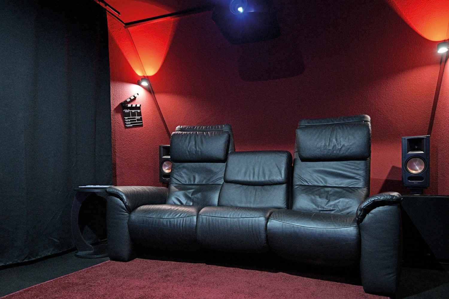 Marke: Black Pearl Cinema: Leserkino des Monats mit 5.1.2-Dolby-Atmos-Soundsystem, Bild 8 Ratgeber Black Pearl Cinema: Leserkino des Monats mit 5.1.2-Dolby-Atmos-Soundsystem - News, Bild 8