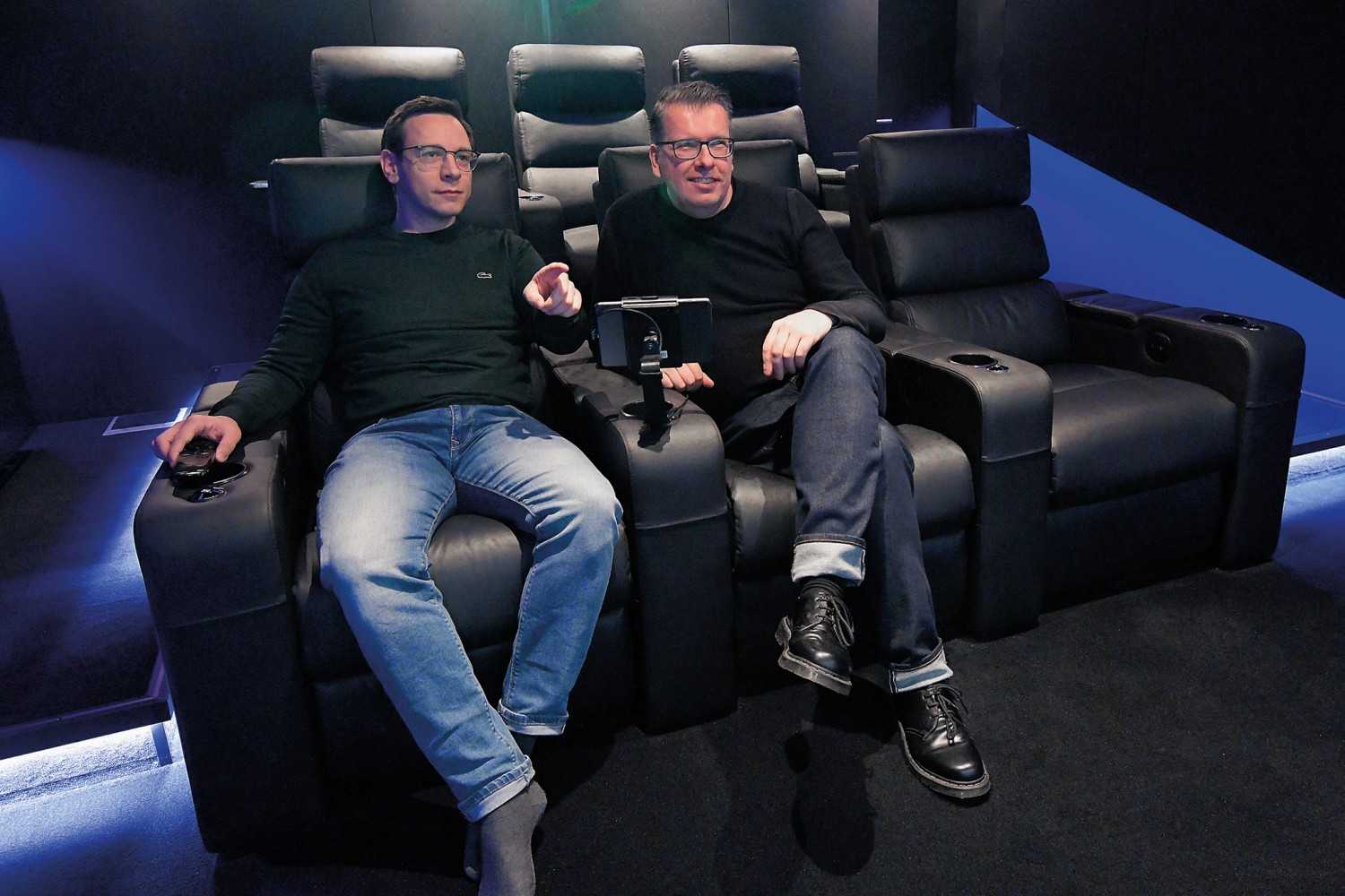 Ratgeber CHRISTIANS HEIMKINO: Gemütliches 9.1.4-Dolby-Atmos-Kino mit Panorama-Leinwand - News, Bild 3