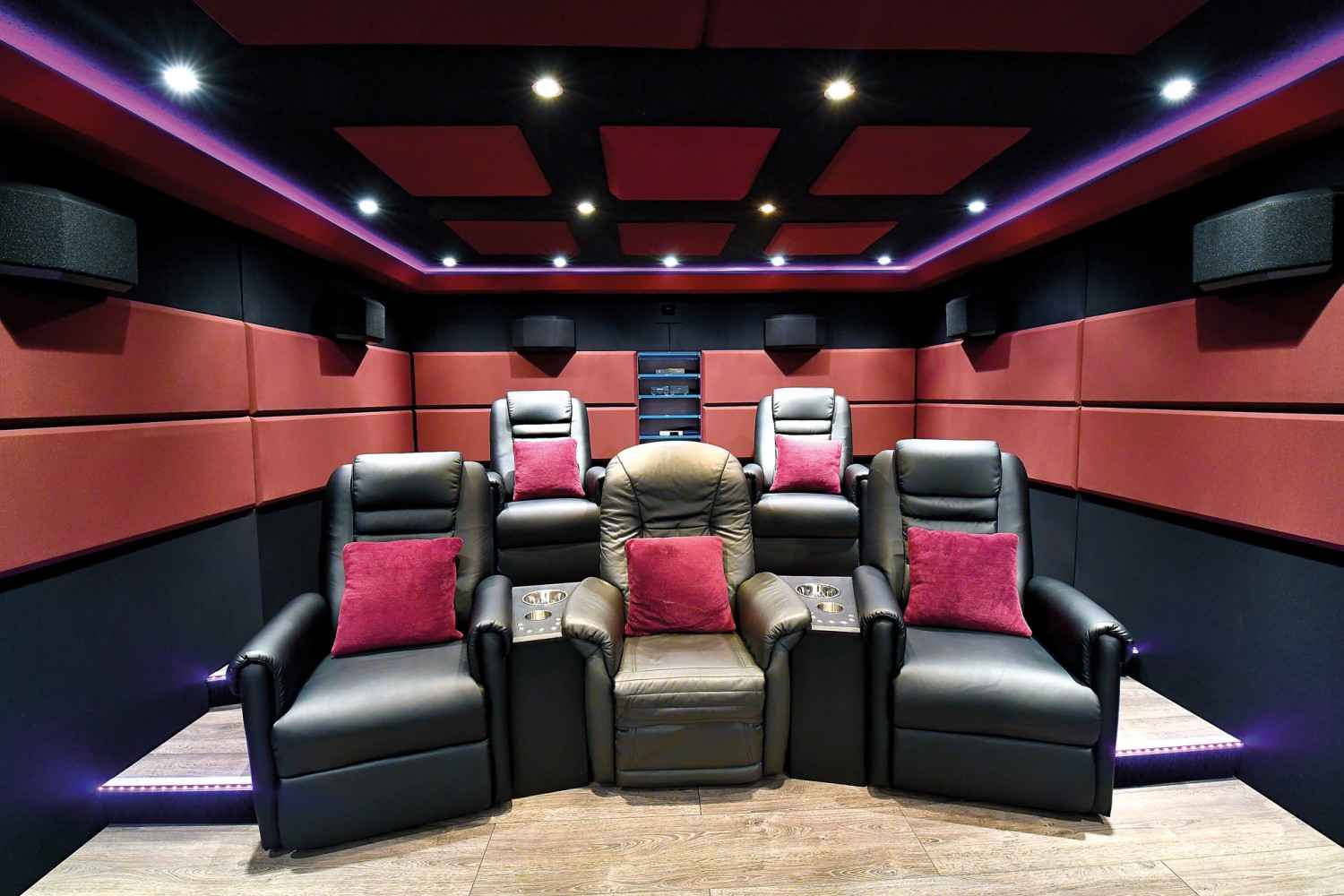 Marke: Innovatives 7.1.5-Auro-3D-Kino: PAPSIS HEIMKINO MIT SCHIEBEWAND, Bild 2 Ratgeber Innovatives 7.1.5-Auro-3D-Kino: PAPSIS HEIMKINO MIT SCHIEBEWAND - News, Bild 2