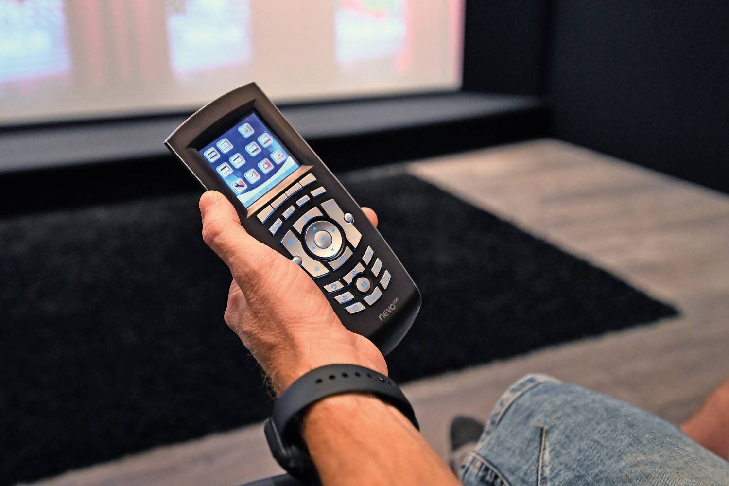 Marke: Innovatives 7.1.5-Auro-3D-Kino: PAPSIS HEIMKINO MIT SCHIEBEWAND, Bild 17 Ratgeber Innovatives 7.1.5-Auro-3D-Kino: PAPSIS HEIMKINO MIT SCHIEBEWAND - News, Bild 17
