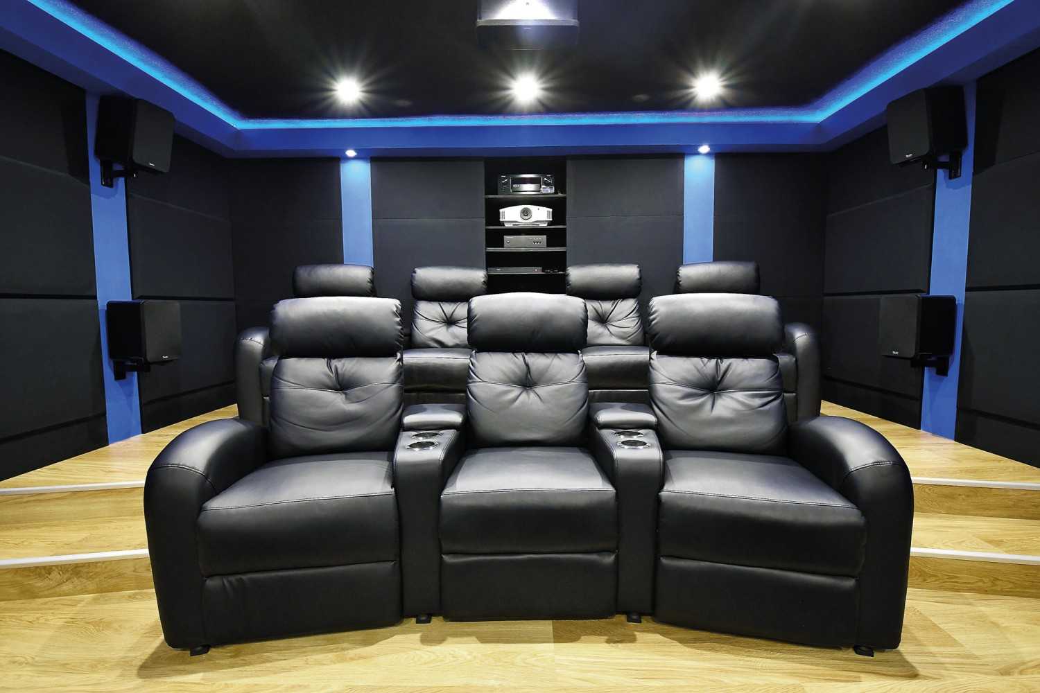 Marke: STEPHANS HEIMKINO: Gemütliches 5.1.4-Auro-3D-Kino mit Voice of God, Bild 3 Ratgeber STEPHANS HEIMKINO: Gemütliches 5.1.4-Auro-3D-Kino mit Voice of God - News, Bild 3