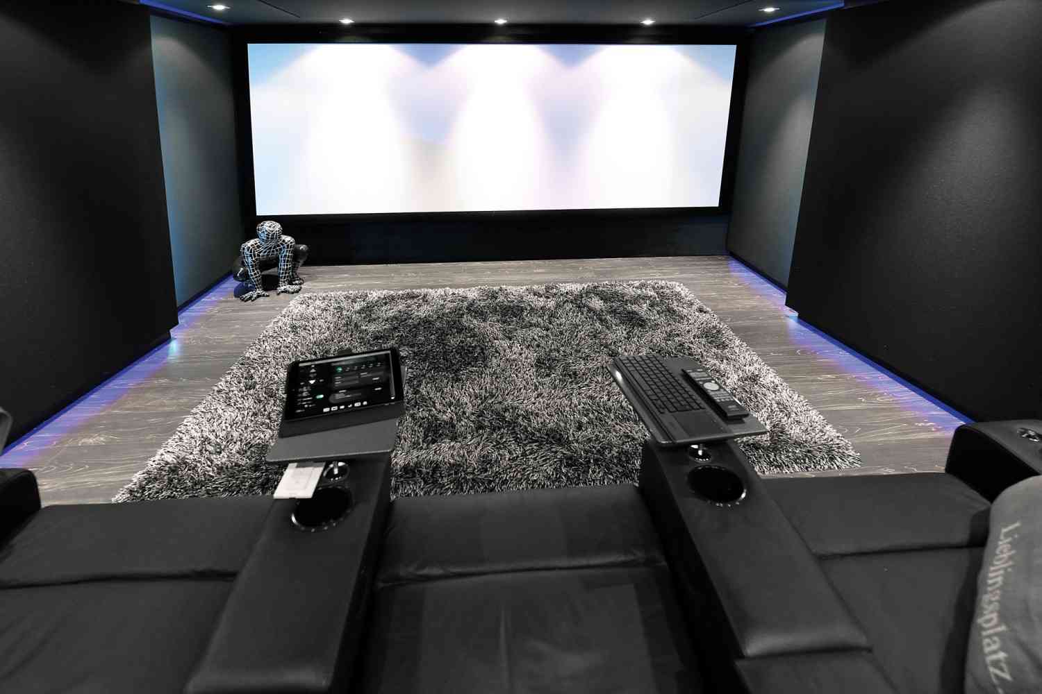 Marke: „THE NEXUS“ – Heimkino mit Referenzklang: Gemütliches 9.1.4-Dolby-Atmos-Kino mit Toppsound, Bild 4 Ratgeber „THE NEXUS“ – Heimkino mit Referenzklang: Gemütliches 9.1.4-Dolby-Atmos-Kino mit Toppsound - News, Bild 4