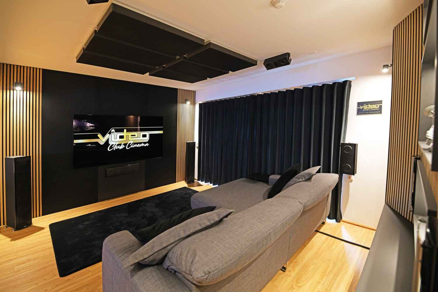 Ratgeber Video Club Cinema: Wohnzimmerkino des Monats mit 7.1.2-Dolby-Atmos-Soundsystem - News, Bild 1