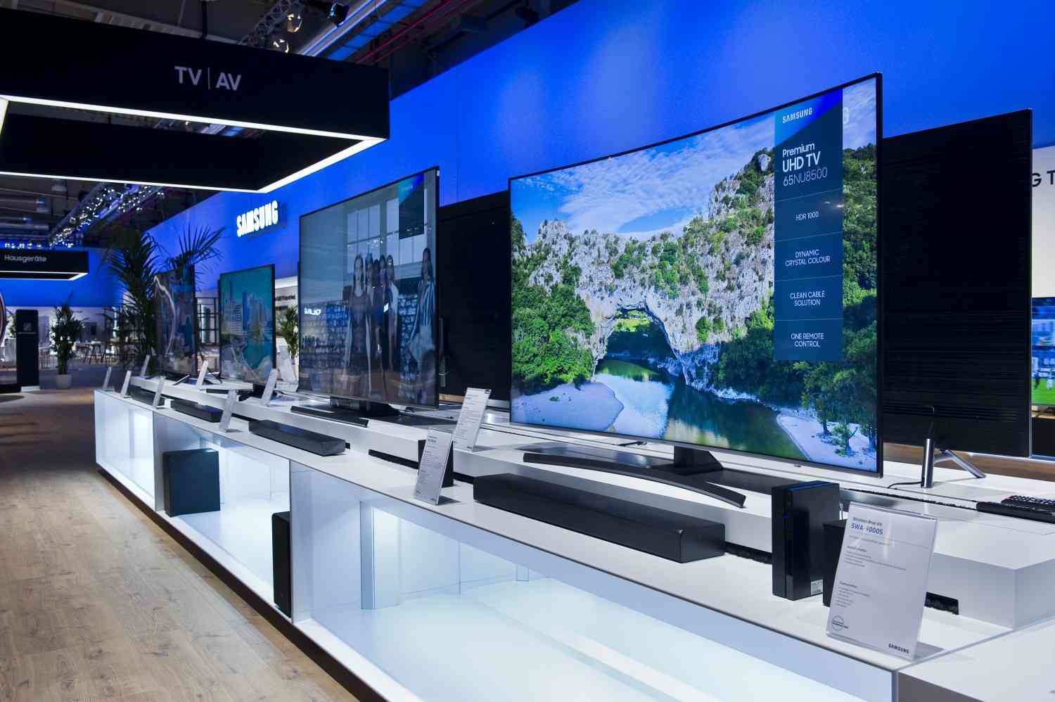 Samsung Die neuen UHD-TVs von Samsung kommen - Alle Modelle in der Übersicht, Bild 1 TV Die neuen UHD-TVs von Samsung kommen - Alle Modelle in der Übersicht - News, Bild 1