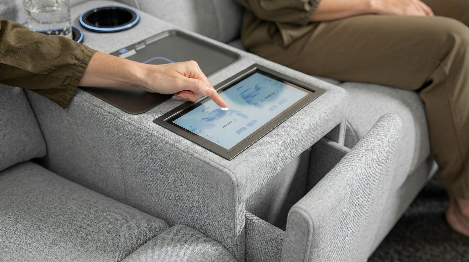 Heimkino Riva Kinosofa: Bluetooth-Vibration und intuitive Bedienelemente für Entertainment-Fans - News, Bild 6