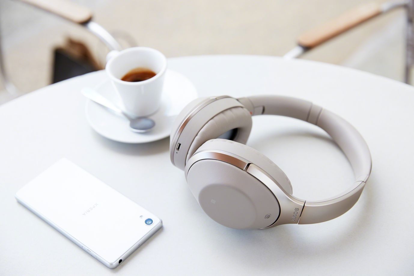 Sony Kabelloser Sony-Kopfhörer mit intelligenter Geräuschminimierung feiert Premiere, Bild 1 HiFi Kabelloser Sony-Kopfhörer mit intelligenter Geräuschminimierung feiert Premiere - News, Bild 1