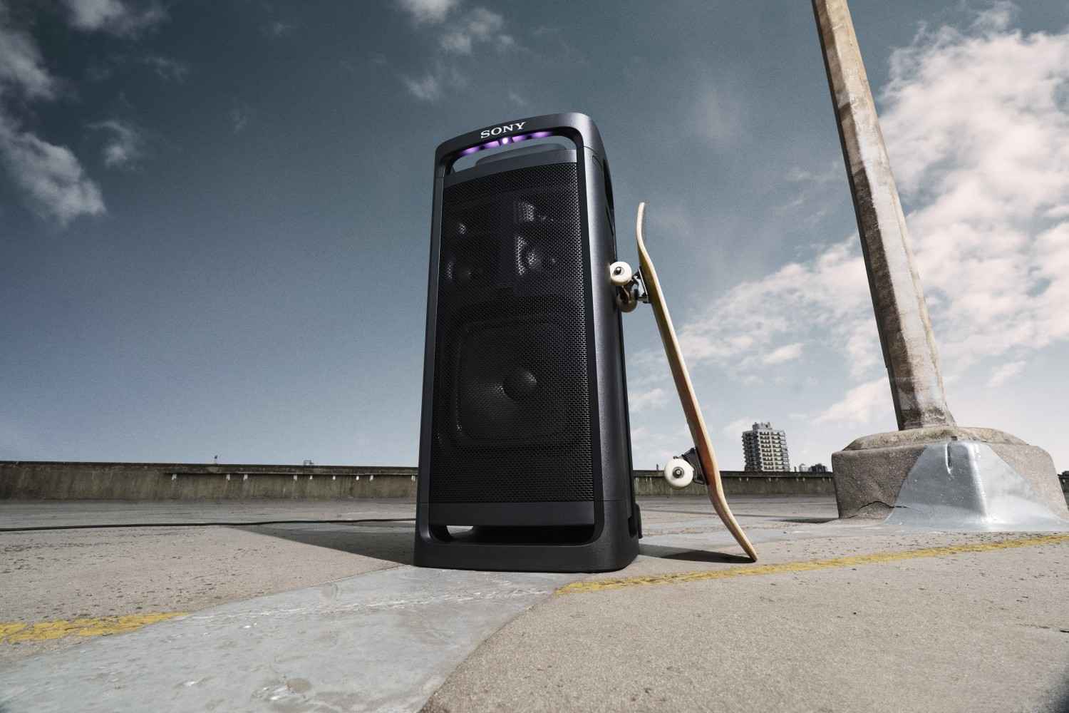 Marke: Sony Mit und ohne Akku-Betrieb: Neue Party-Boxen von Sony mit 360°-Beleuchtung, Bild 1 HiFi Mit und ohne Akku-Betrieb: Neue Party-Boxen von Sony mit 360°-Beleuchtung - News, Bild 1