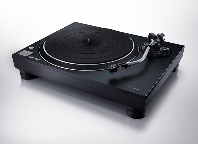 Technics Premiere für Technics-Plattenspieler SL-100C mit Direktantrieb und automatischem Tonarmlift, Bild 1 HiFi Premiere für Technics-Plattenspieler SL-100C mit Direktantrieb und automatischem Tonarmlift - News, Bild 1