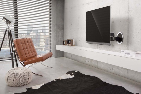 TV Wandhalterungen für OLED-Fernseher: Zwei neue Modelle von Vogel’s - Mit App-Steuerung - News, Bild 1