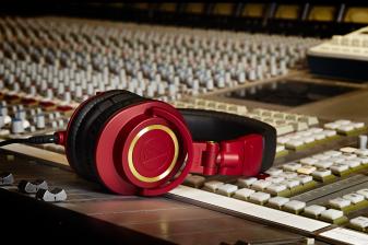 Audio-Technica Neuerdings auch in Rot: Studio-Kopfhörer M50xRD von Audio-Technica in limitierter Edition, Bild 1 HiFi Neuerdings auch in Rot: Studio-Kopfhörer M50xRD von Audio-Technica in limitierter Edition - News, Bild 1
