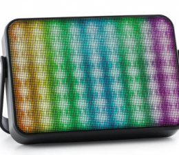 Auna Bluetooth, Mikrofon und Multicolor-LED-Beleuchtung: Portabler Lautsprecher Dazzl 5.0 von Auna, Bild 1 HiFi Bluetooth, Mikrofon und Multicolor-LED-Beleuchtung: Portabler Lautsprecher Dazzl 5.0 von Auna - News, Bild 1