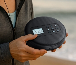HiFi Musik über CD, USB-Stick und Bluetooth: Tragbarer CD-Player mit Akku von Pearl - News, Bild 1