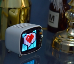 DIVOOM Divoom Tivoo: Bluetooth-Lautsprecher im Look eines Röhrenfernsehers - 256 RGB-LEDs, Bild 1 HiFi Divoom Tivoo: Bluetooth-Lautsprecher im Look eines Röhrenfernsehers - 256 RGB-LEDs - News, Bild 1