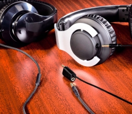 Hama Ein Kabel – zwei Kopfhörer: Neue Duo-Audio-Adapterlösung von Hama, Bild 1 HiFi Ein Kabel – zwei Kopfhörer: Neue Duo-Audio-Adapterlösung von Hama - News, Bild 1