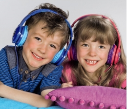 Hama Kopfhörer für Kinderohren - Blinkende LEDs und Falt-Mechanismus, Bild 1 HiFi Kopfhörer für Kinderohren - Blinkende LEDs und Falt-Mechanismus - News, Bild 1