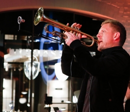 Heimkino Echo-Jazz-Gewinner Nils Wülker: Album-Vorpremiere bei Lautsprecher-Manufaktur Inklang in Hamburg, Bild 1 Heimkino Echo-Jazz-Gewinner Nils Wülker: Album-Vorpremiere bei Lautsprecher-Manufaktur Inklang in Hamburg - News, Bild 1