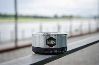 HiFi Sound2Go präsentiert limitierte DELUXE MUSIC EDITION der BigBass Universe mobile Bluetooth NFC Speaker, Bild 1 HiFi Sound2Go präsentiert limitierte DELUXE MUSIC EDITION der BigBass Universe mobile Bluetooth NFC Speaker - News, Bild 1