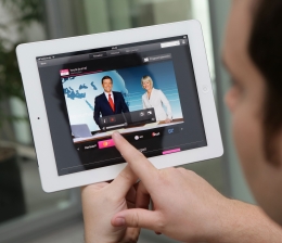 Medien Das gleiche TV-Programm auf Fernseher, Notebook und Smartphone - EU will neue Verordnung, Bild 1 Medien Das gleiche TV-Programm auf Fernseher, Notebook und Smartphone - EU will neue Verordnung - News, Bild 1