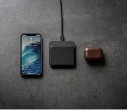 mobile Devices Aus Aluminium und Leder: Kompaktes Qi-fähiges Ladegerät von Nomad, Bild 1 mobile Devices Aus Aluminium und Leder: Kompaktes Qi-fähiges Ladegerät von Nomad - News, Bild 1
