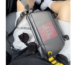 mobile Devices Tasche mit RGB-LED-Panel für Bilder und Animationen - Termine, Uhrzeit und Temperatur, Bild 1 mobile Devices Tasche mit RGB-LED-Panel für Bilder und Animationen - Termine, Uhrzeit und Temperatur - News, Bild 1