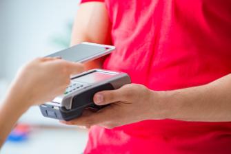 mobile Devices Zwei Drittel der Bevölkerung zahlen mit Smartphone oder Smartwatch - News, Bild 1