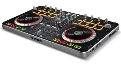 Numark NAMM2013: NUMARK ZEIGT NEUE MIXTRACK MODELLE, Bild 1 HiFi NAMM2013: NUMARK ZEIGT NEUE MIXTRACK MODELLE - News, Bild 1