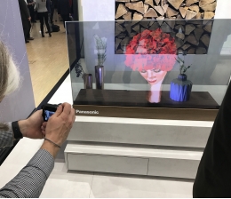 Panasonic IFA 2017: Panasonic zeigt transparenten OLED-TV aus Glas - Noch ein Prototyp, Bild 1 TV IFA 2017: Panasonic zeigt transparenten OLED-TV aus Glas - Noch ein Prototyp - News, Bild 1