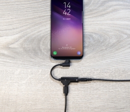 Pearl Kopfhörer-Adapter: USB-C auf 3,5-mm-Klinke - Anruf- & Ladefunktion, Bild 1 mobile Devices Kopfhörer-Adapter: USB-C auf 3,5-mm-Klinke - Anruf- & Ladefunktion - News, Bild 1