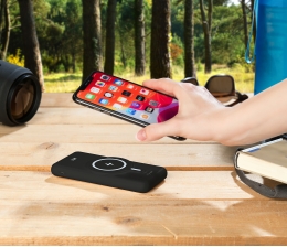 Pearl Powerbank mit Induktions-Technologie - Das iPhone 12 hält per Magnet, Bild 1 mobile Devices Powerbank mit Induktions-Technologie - Das iPhone 12 hält per Magnet - News, Bild 1
