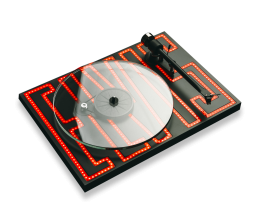 Marke: Pro-Ject Elvis-Plattenspieler von Pro-Ject Audio in limitierter Auflage, Bild 1 HiFi Elvis-Plattenspieler von Pro-Ject Audio in limitierter Auflage - News, Bild 1