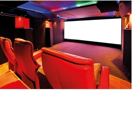 Ratgeber BLUE LINE CINEMA: Beeindruckendes 9.1.4-Dolby-Atmos-Kino mit Profi -Projektor - News, Bild 1