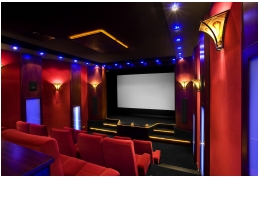 Marke: Salino Kino: Bar, Foyer, Riesenkino: das private Lichtspielhaus der Superlative, Bild 1 Ratgeber Salino Kino: Bar, Foyer, Riesenkino: das private Lichtspielhaus der Superlative - News, Bild 1