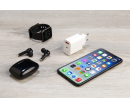 mobile Devices USB-Doppellader von Revolt für Mobilgeräte - Typ A und C, bis zu 20 Watt - News, Bild 1