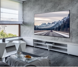 TV Neue Samsung-TVs ab April: Spezielle Oberflächenstruktur für OLEDs - 20 Prozent heller - News, Bild 1